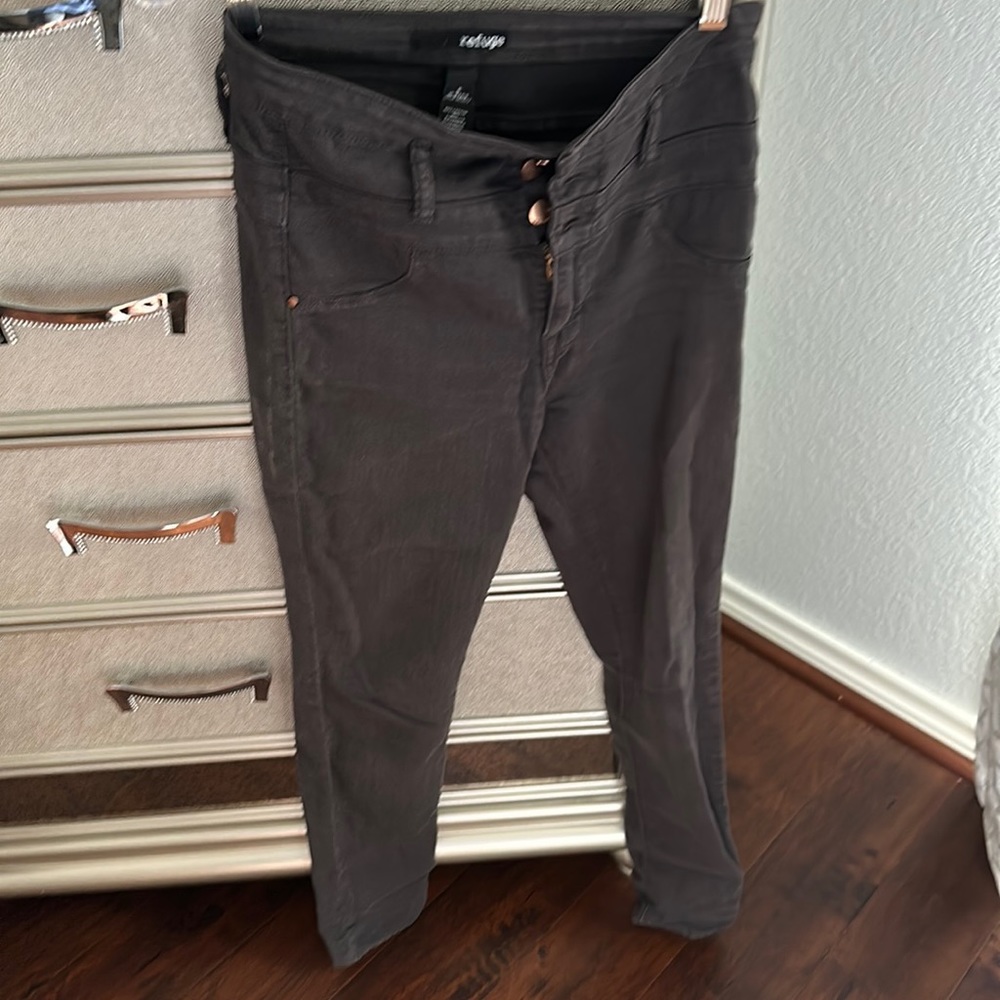 Size 6 grey dark wash high-waisted skinny jeans